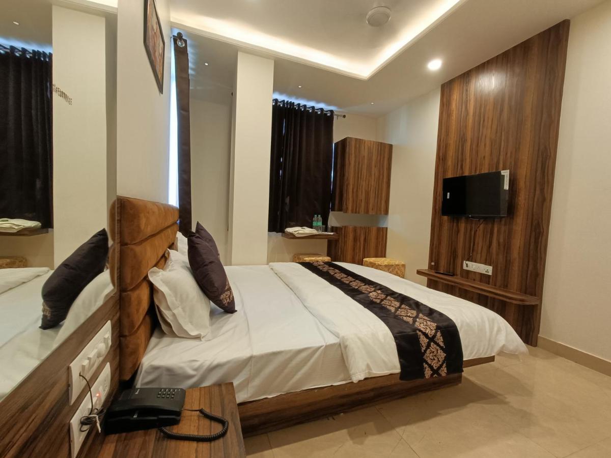 Hotel Vrinda Inn Udaipur Exterior photo