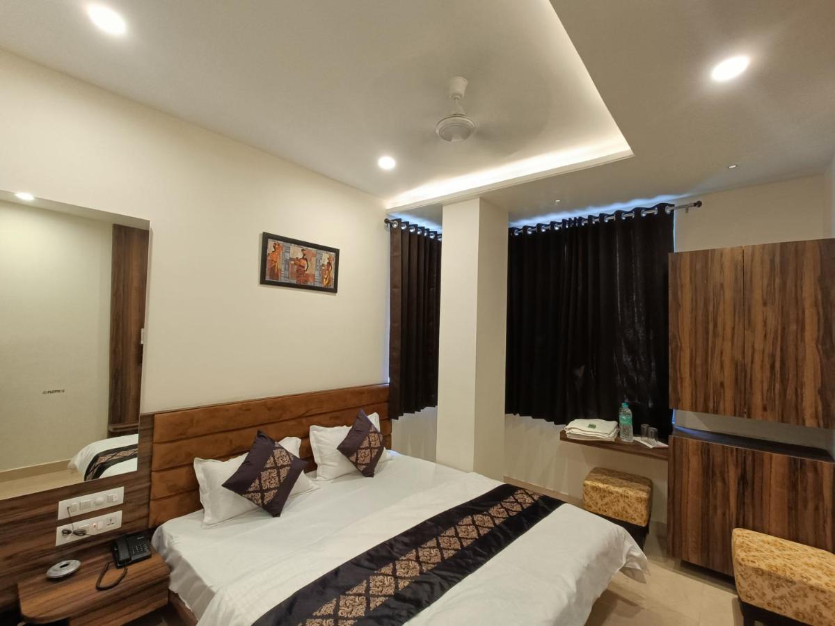Hotel Vrinda Inn Udaipur Exterior photo