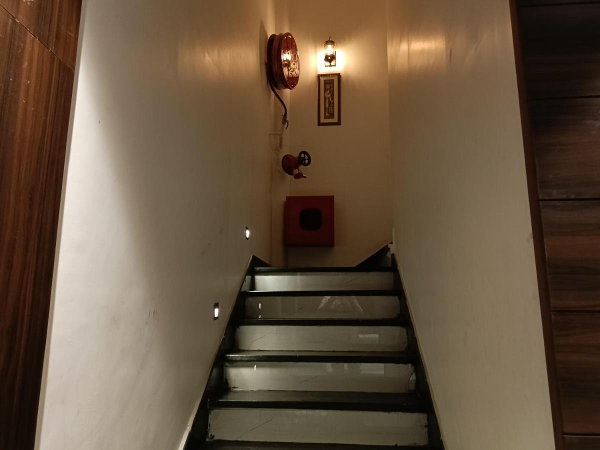 Hotel Vrinda Inn Udaipur Exterior photo