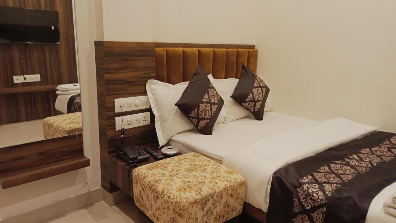 Hotel Vrinda Inn Udaipur Exterior photo
