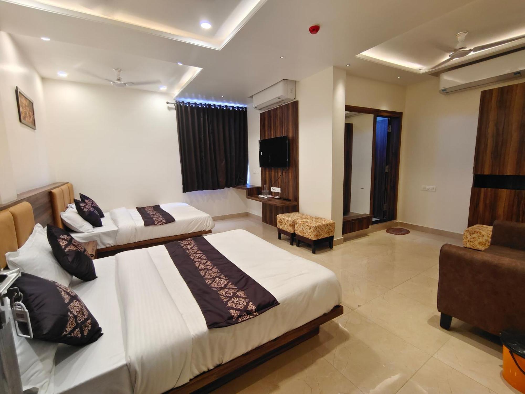 Hotel Vrinda Inn Udaipur Exterior photo