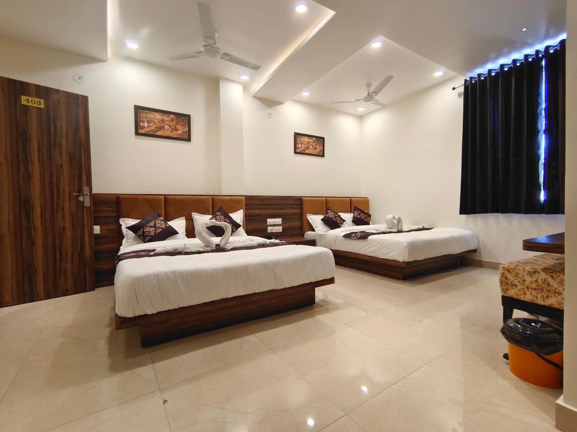 Hotel Vrinda Inn Udaipur Exterior photo